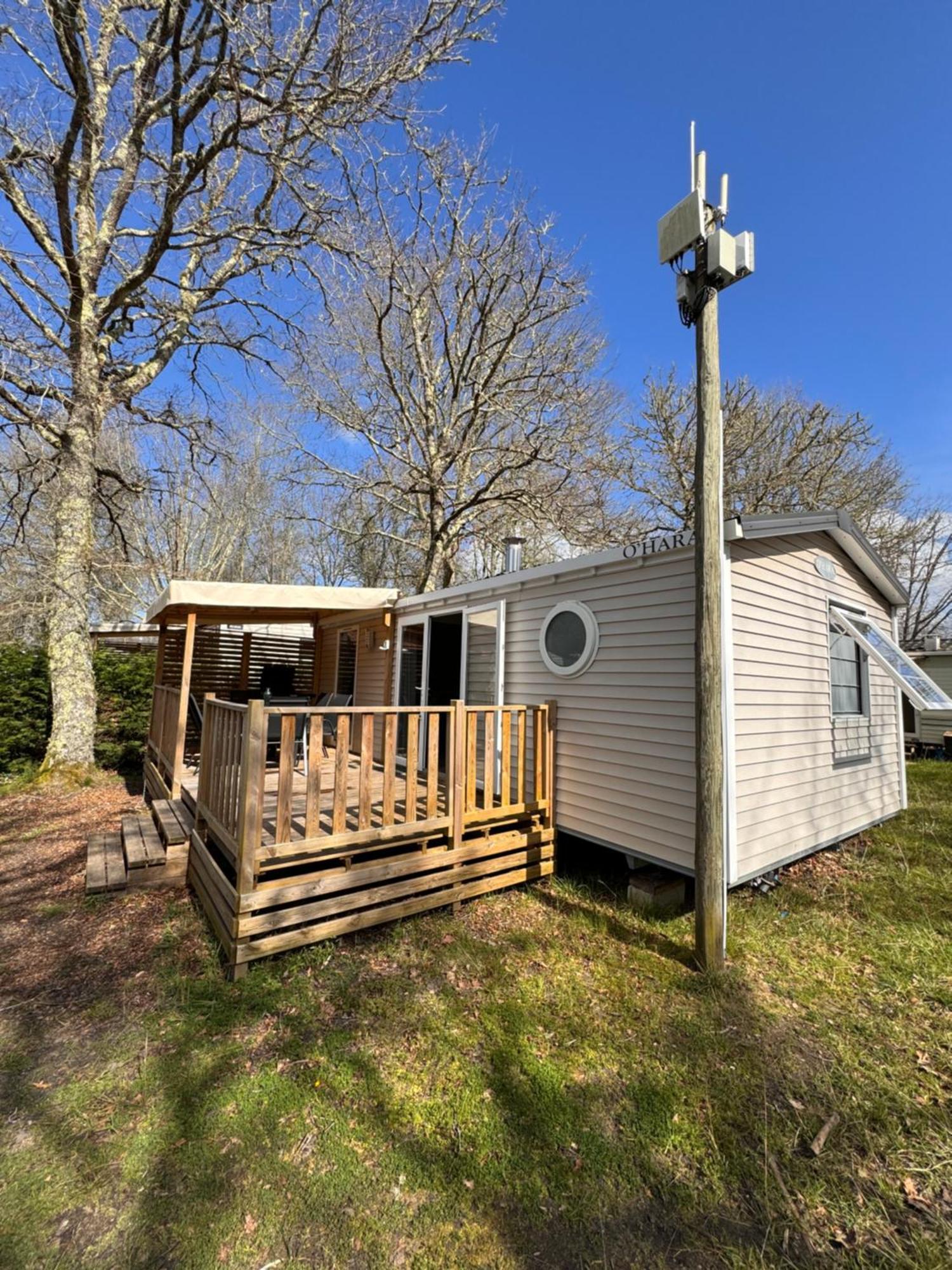 Mobil Home Du Lac - Camping 4 Etoiles Aureilhan  Екстер'єр фото